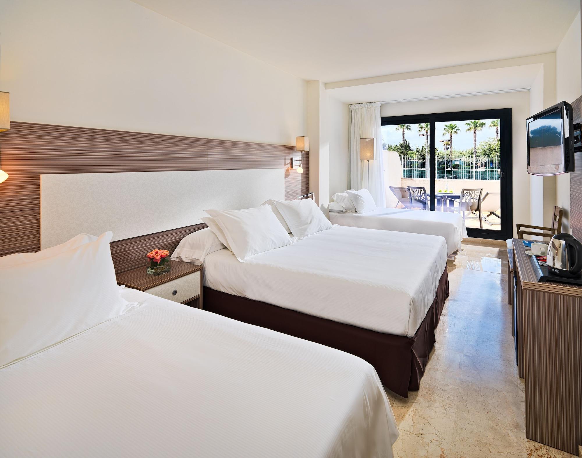 H10 Playa Hotel 4*